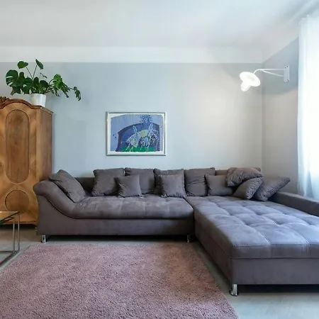 Apartment Dragon Bridge -spacious Central District - Perfect For Families And Couples