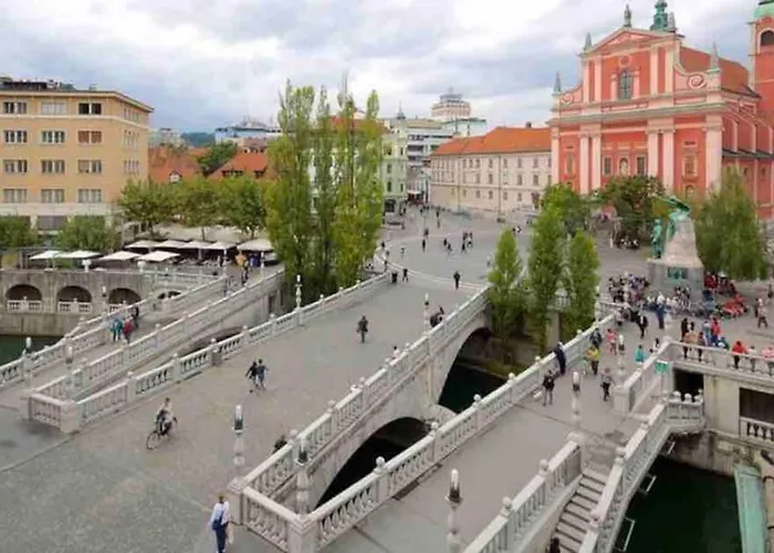 شقة Dragon Bridge -spacious Central District - Perfect For Families And Couples *