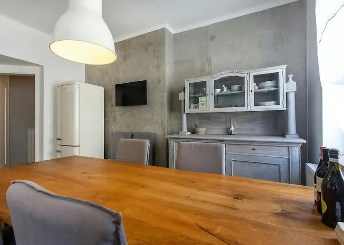 شقة Dragon Bridge -spacious Central District - Perfect For Families And Couples ليوبليانا